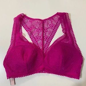 NWT VS Magenta Bralette